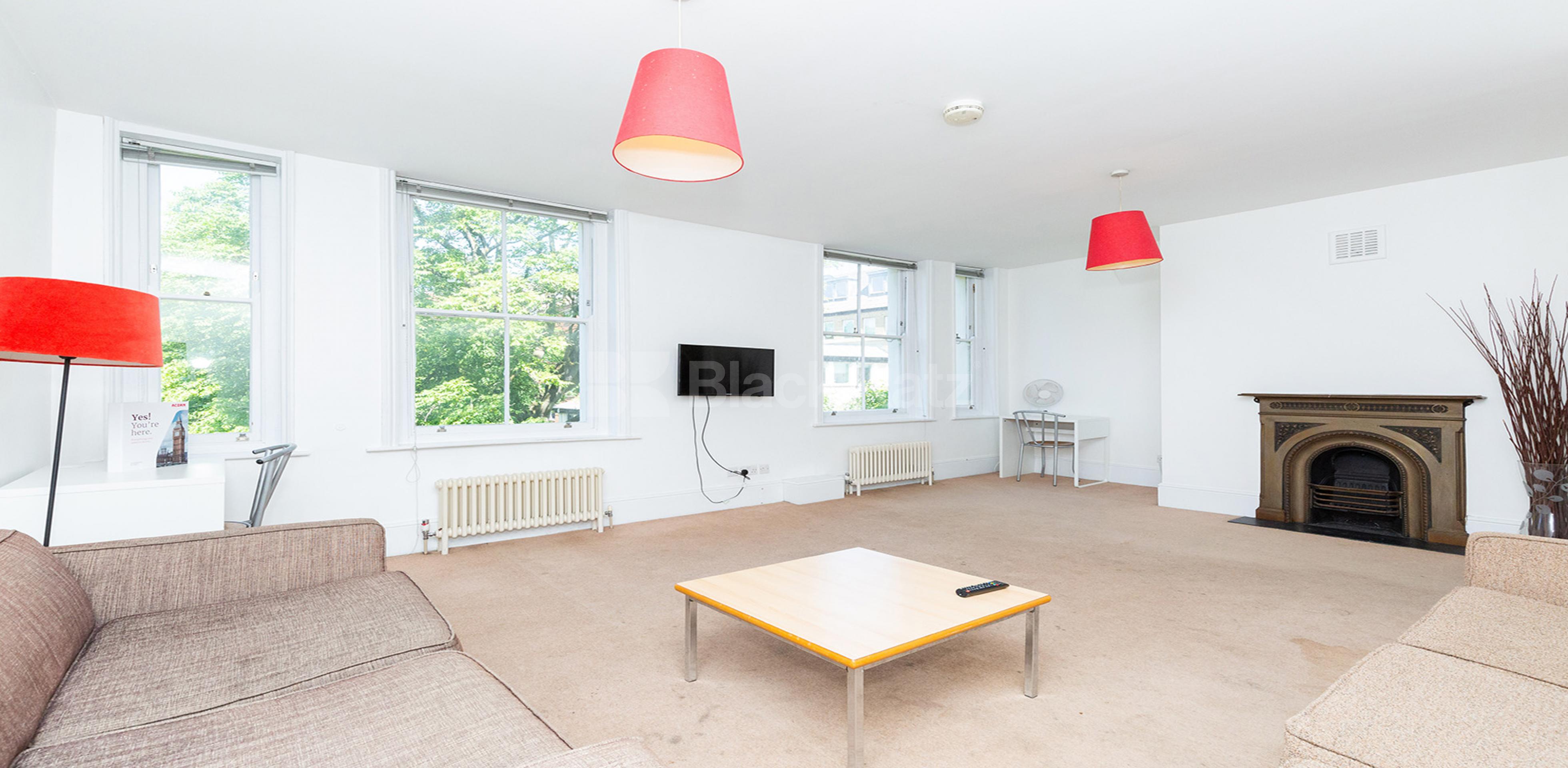 			SPACIOUS 3 BED TWO BATH IN BLOOMSBURY!, 3 Bedroom, 1 bath, 1 reception Flat			 Bloomsbury Place , BLOOMSBURY / RUSSELL SQUARE WC1A